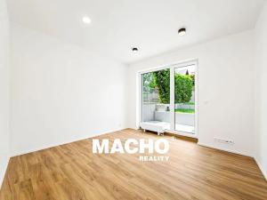 Pronájem bytu 4+1, Praha - Vršovice, Na křivce, 93 m2