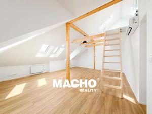 Pronájem bytu 3+1, Praha - Vršovice, Na křivce, 97 m2