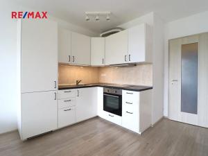 Pronájem bytu 1+kk, Praha - Letňany, Štanderova, 35 m2