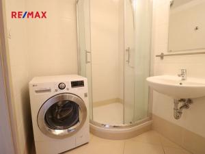Pronájem bytu 1+kk, Praha - Letňany, Štanderova, 35 m2
