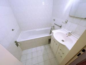 Prodej bytu 3+kk, Praha, Bohušovická, 55 m2