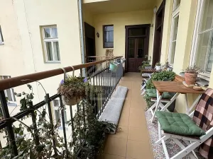 Pronájem bytu 3+kk, Praha - Žižkov, U božích bojovníků, 60 m2