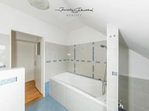Prodej bytu 4+kk, Velká Bystřice, Nádražní II, 70 m2
