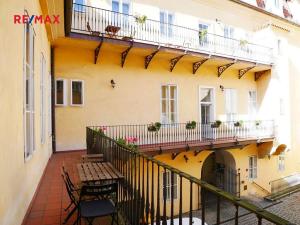 Pronájem kanceláře, Praha - Malá Strana, Karmelitská, 29 m2