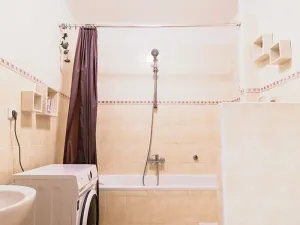 Pronájem bytu 2+kk, Praha - Malešice, Univerzitní, 63 m2