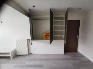 Pronájem bytu 1+kk, Praha - Záběhlice, Záběhlická, 20 m2