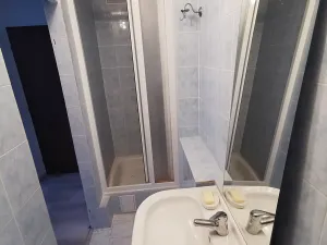 Pronájem bytu 1+kk, Praha - Záběhlice, Záběhlická, 20 m2