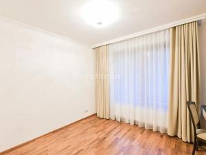 Pronájem bytu 4+1, Praha - Smíchov, Mozartova, 118 m2