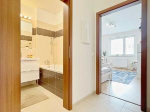 Prodej bytu 3+kk, Praha - Stodůlky, Nárožní, 82 m2