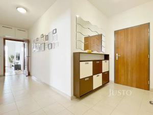 Prodej bytu 3+kk, Praha - Stodůlky, Nárožní, 82 m2