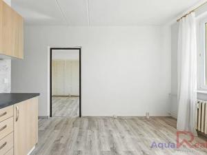 Prodej bytu 1+1, Karlovy Vary, Jana Opletala, 35 m2