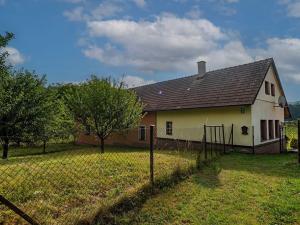 Prodej rodinného domu, Luže, 462 m2