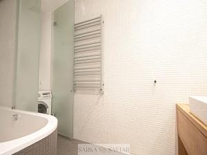 Pronájem bytu 2+kk, Praha - Bubeneč, Jaselská, 67 m2