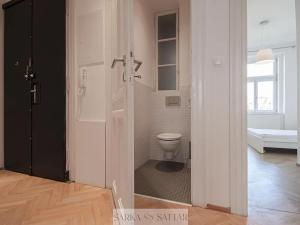Pronájem bytu 2+kk, Praha - Bubeneč, Jaselská, 67 m2