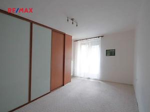 Pronájem bytu 3+1, Kolín, Bachmačská, 58 m2