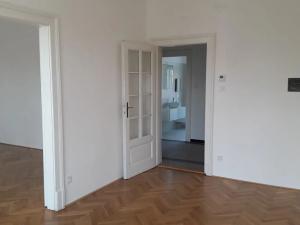 Pronájem bytu 2+1, Praha - Dejvice, Na Hanspaulce, 79 m2