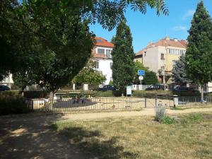 Pronájem bytu 2+1, Praha - Dejvice, Na Hanspaulce, 79 m2