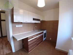 Pronájem bytu 2+1, Ostrava, Svazácká, 58 m2