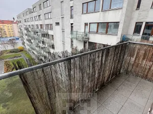 Pronájem bytu 2+kk, Praha - Holešovice, Osadní, 46 m2