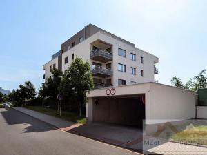 Prodej bytu 2+kk, Praha - Vysočany, Svatošových, 60 m2