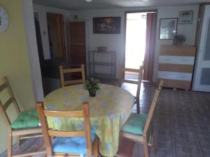 Pronájem bytu 2+1, Synalov, 60 m2
