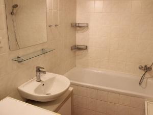 Pronájem bytu 1+kk, Pardubice - Pardubičky, Pod Kopečkem, 41 m2
