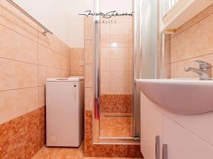Prodej bytu 2+1, Olomouc, Karafiátová, 52 m2