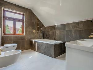 Prodej rodinného domu, Valtice, Sobotní, 253 m2