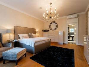 Prodej vily, Praha - Lysolaje, Čábelecká, 850 m2