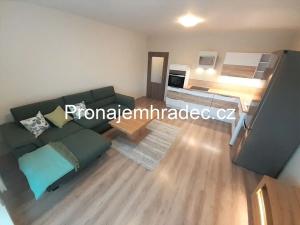 Pronájem bytu 2+kk, Hradec Králové, Kejzlarova, 61 m2