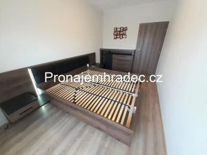 Pronájem bytu 2+kk, Hradec Králové, Kejzlarova, 61 m2