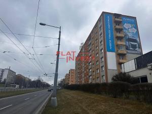 Prodej bytu 3+1, Plzeň, Rokycanská, 78 m2