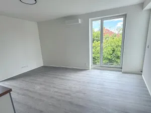 Pronájem bytu 2+kk, Kladno, Pavlisova, 45 m2