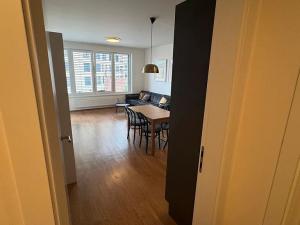 Pronájem bytu 2+kk, Praha - Holešovice, U Pergamenky, 56 m2