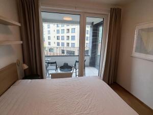 Pronájem bytu 2+kk, Praha - Holešovice, U Pergamenky, 56 m2