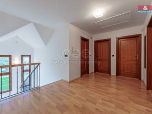 Prodej rodinného domu, Kolová - Háje, 330 m2