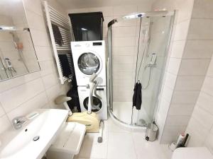 Pronájem bytu 1+kk, Praha - Letňany, Chlebovická, 35 m2