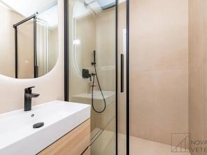 Pronájem bytu 3+kk, Praha - Záběhlice, Struhařovská, 55 m2