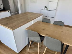 Pronájem bytu 2+kk, Zlín, Lorencova, 58 m2