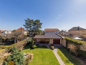 Prodej rodinného domu, Praha - Suchdol, Osvobození, 314 m2