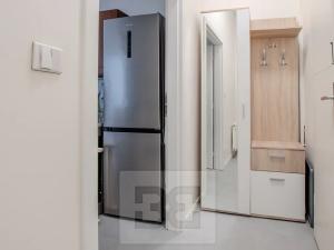Pronájem bytu 2+kk, Praha - Nusle, Bartoškova, 44 m2
