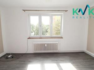 Pronájem bytu 2+1, Nová Role, Školní, 60 m2