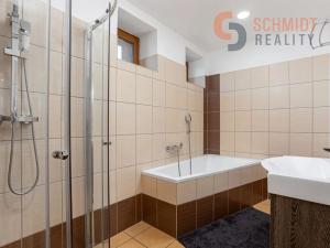 Prodej rodinného domu, Velké Bílovice, nám. Osvoboditelů, 350 m2