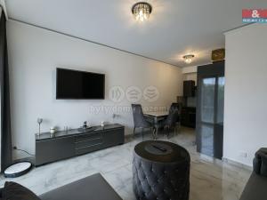 Prodej bytu 2+kk, Praha, Penízovková, 40 m2