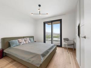 Pronájem bytu 2+kk, Praha - Modřany, Československého exilu, 58 m2