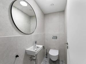 Pronájem bytu 2+kk, Praha - Modřany, Československého exilu, 58 m2