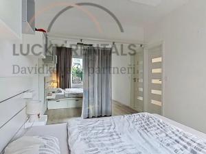 Pronájem bytu 2+kk, Praha - Hloubětín, Granitova, 52 m2