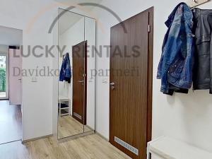 Pronájem bytu 2+kk, Praha - Hloubětín, Granitova, 52 m2