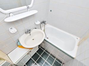 Pronájem bytu 2+kk, Praha - Černý Most, Generála Janouška, 45 m2