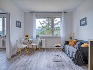 Pronájem bytu 1+1, Děčín - Děčín IX-Bynov, Na Vyhlídce, 34 m2